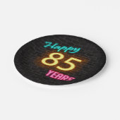 Neon 85 - Schild an der Backsteinwand Pappteller (Schrägansicht)