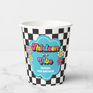 Neon 90s Retro Thirteen ist ein Vibe 13. Geburtsta Pappbecher