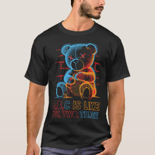 Neon-ABC-Teddybär T-Shirt