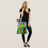 Neon Abstrakt Daisis mit Vivid Colors Tasche (Am Model)