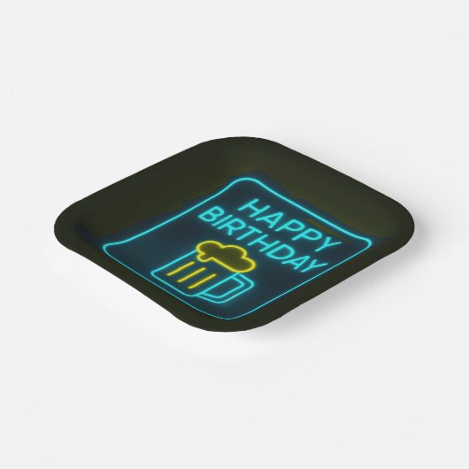 Neon Birthday Beer Tasse auf schwarz Pappteller (Gewinkelt)