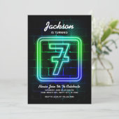 Neon Birthday Einladung für Junge 7. Geburtstag (Stehend Vorderseite)