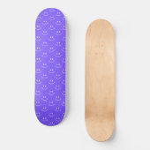 Neon Blue Smile Pattern Skateboard (Vorderseite)