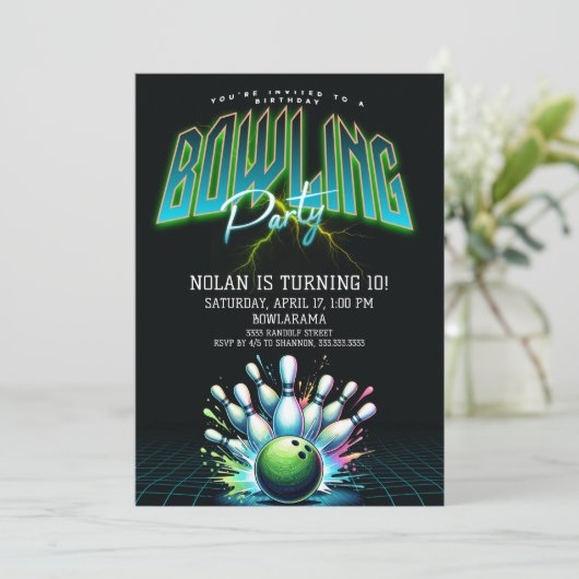Neon Bowling Birthday Einladung (Stehend Vorderseite)