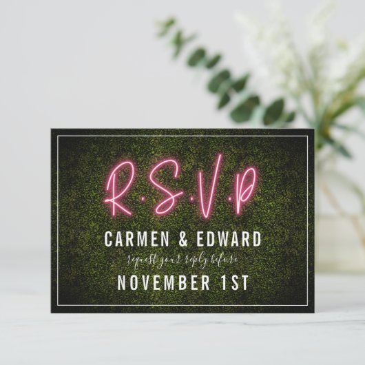 Neon Boxwood Wedding RSVP (Stehend Vorderseite)