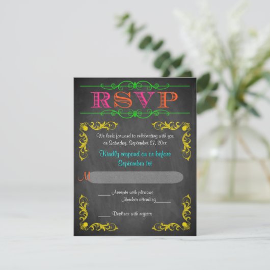 Neon Chalkboard Bat Mitzvah UAWG RSVP Karte (Stehend Vorderseite)