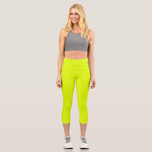 Neon Chartreuse Solid Color | Classic Capri Leggings (Vorderseite)