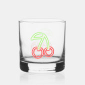 Neon Cherries Whiskyglas (Vorderseite)