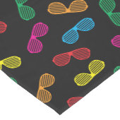 Neon Classic Sonnenbrillen Muster Mittelgroßer Tischläufer (Ecke)