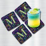 Neon Cocktails und Drinks auf der schwarzen Monogr Getränkeuntersetzer<br><div class="desc">Untersetzer aus hartem Kunststoff mit lustigen Cocktails in Neonfarben - warmes Rosa, Kalkgrün, Orange, Türkis und Kalkgrün auf schwarzem Hintergrund. Set von 6 Untersetzer messen 3, 8" x 3, 8". Cooler Akzent auf Ihre Wohngestaltung, Bar oder geben als Geschenk. Vergnügen Sie sich mit der Hauswärmung! Verwenden Sie den Link Weitere...</div>