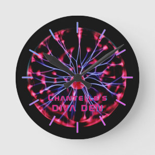 NEON DIVA DEN - Plasma Ball Personalisiert Runde Wanduhr