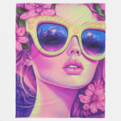 Neon Dream Girl mit BläserSonnenbrille Fleecedecke (Vorderseite)