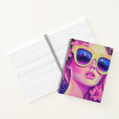 Neon Dream Girl mit BläserSonnenbrille Notizblock (Innenseite)