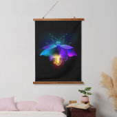 Neon Firefly auf schwarz Wandteppich Mit Holzrahmen (Schlafzimmer)
