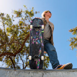 Neon-Flüssigmetall-Tätowierte Göttin - Cyberpunk-C Skateboard