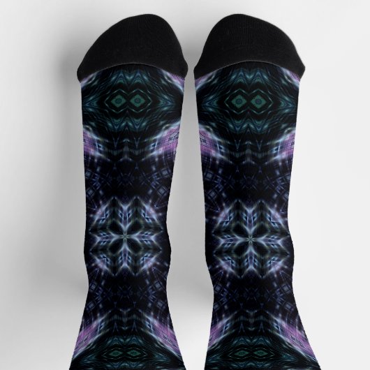 Neon Galaxy Mandala mit futuristischem Glühen Socken (Oben)