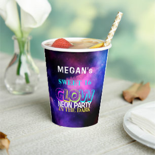 Neon-Glanz Sweet 16 Geburtstagsfeier Pappbecher