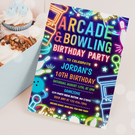 Neon Glow Arcade und Bowling Birthday Party Einladung
