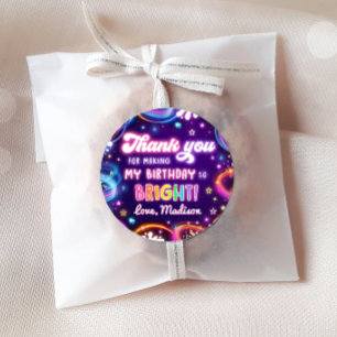 Neon Glow in der Dark Disco Girl Birthday Party Runder Aufkleber