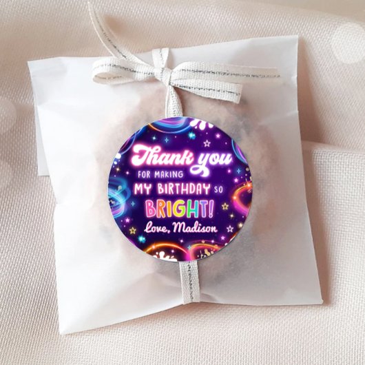 Neon Glow in der Dark Disco Girl Birthday Party Runder Aufkleber