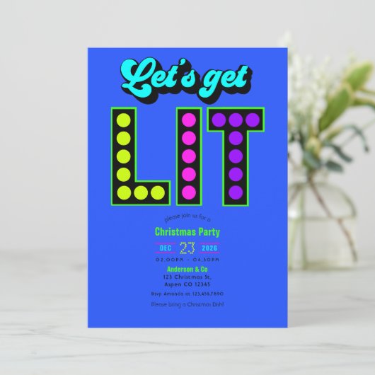 Neon Glow Let’s Get Lit Retro Christmas Party Einladung (Stehend Vorderseite)