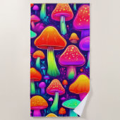 Neon Glow Mushroom Forest Strandtuch (Vorderseite)