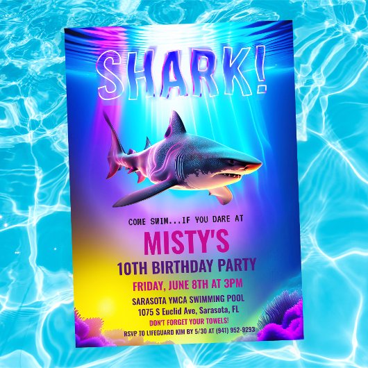 Neon Glow Shark zum Geburtstag Einladung