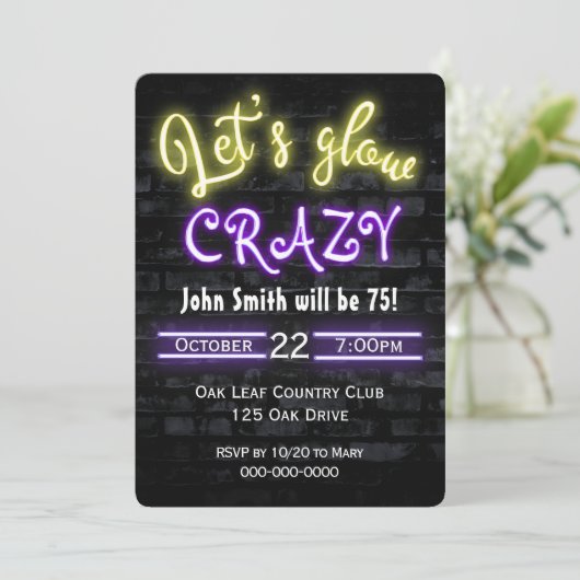 Neon Glow Sign auf Brick Wall Einladung (Stehend Vorderseite)