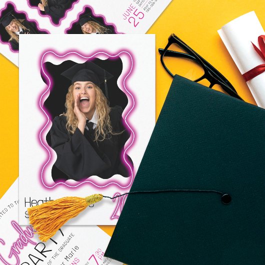 Neon Glow Wavy Border Foto Graduation Party Einladung