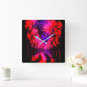 Neon Goddess in Enchanted Forest Quadratische Wanduhr (Zuhause)