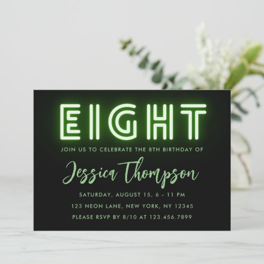 Neon Green 8. Geburtstag Einladung (Stehend Vorderseite)