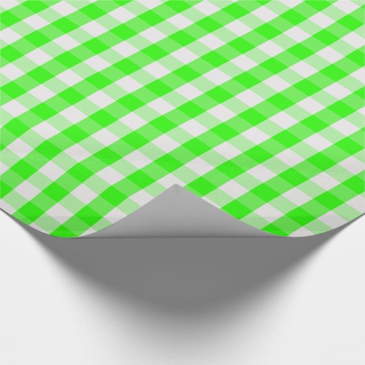 Neon Green Gingham Pattern von Shirley Taylor Geschenkpapier (Ecke)