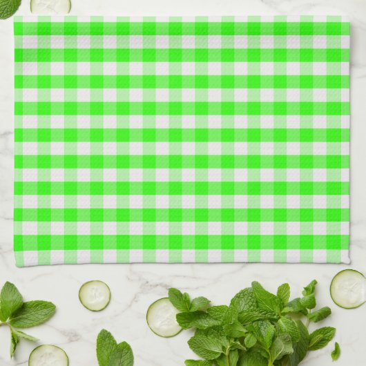 Neon Green Gingham Pattern von Shirley Taylor Geschirrtuch (Gefaltet)