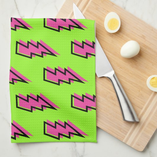 Neon Green & Pink Lightning Bolt Pattern der 90er  Handtuch (Viertel Falte)