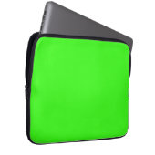 Neon Green Solid Color | Classic Laptopschutzhülle (Vorne Rechts)