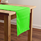 Neon Green Table Runner – Customizable Kurzer Tischläufer (Beispiel)