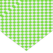 Neon Green und White Gingham Checkered Tischdecke (Schrägansicht)