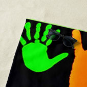 Neon Handprint Graffiti Muster Strandtuch (Beispiel)