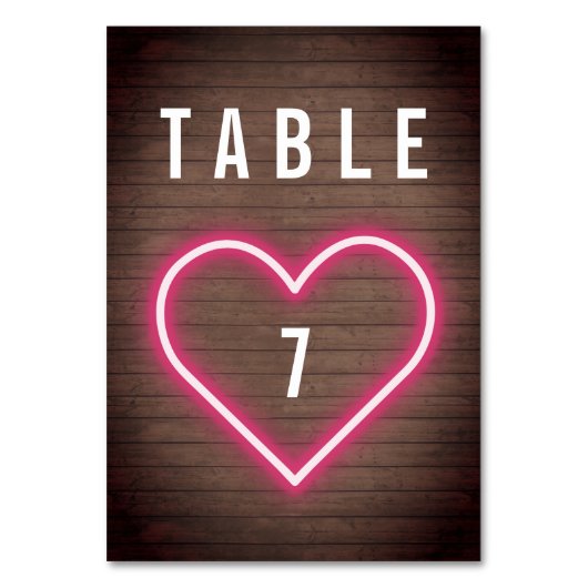 Neon Heart Wood Plank Wedding Tischnummer (Vorderseite)