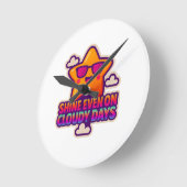 Neon Kawaii Star - "Shine Even on Cloudy Days" Runde Wanduhr (Winkel)