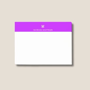 Neon-Lila-chic personalisierter Name Buchstabe Mon Post-it Klebezettel