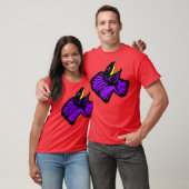 Neon Lila Frilled-Nackenechard T-Shirt (Unisex)