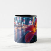 Neon Lily Zweifarbige Tasse (Mittel)
