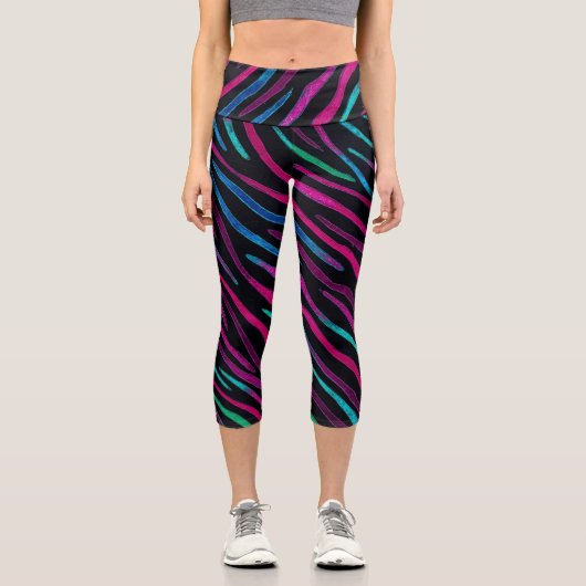 Neon Noir Zebra Pattern Capri Leggings (Vorderseite)