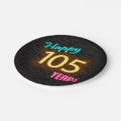 Neon Nummer 105 auf Ziegelwand Pappteller (Schrägansicht)