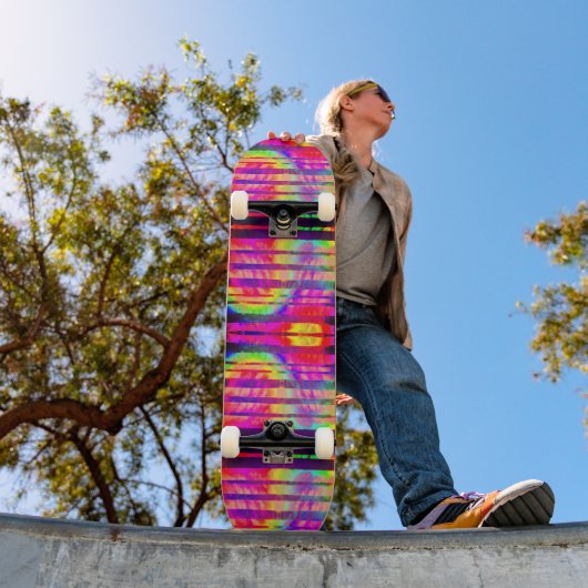 Neon Ombre Stripe Skateboard (Außenbereich 1)