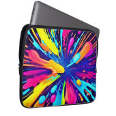 Neon Paint Explosion auf dunkler Leinwand Laptopschutzhülle (Vorne Rechts)