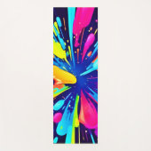 Neon Paint Explosion auf dunkler Leinwand Yogamatte (Vorderseite)
