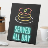 Neon Pancakes den ganzen Tag serviert Sockelschild (In Situ)