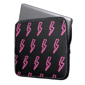 Neon Pink Blitze: Dunkler Hintergrund. Laptopschutzhülle (Vorderseite Links)